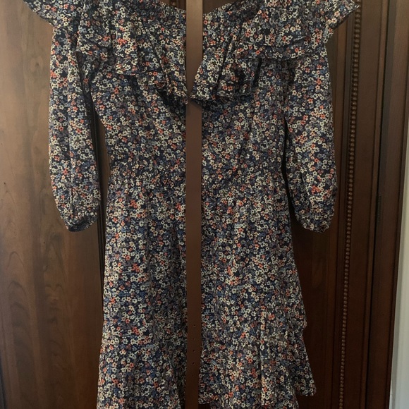 Michael Kors off the shoulder dress - Picture 4 of 6